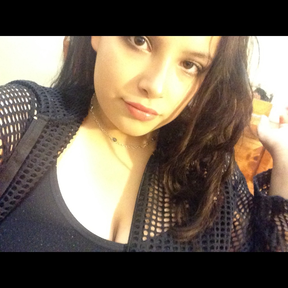 Meet your Posher, Alyssa